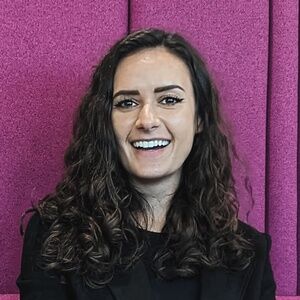 Meet your Posher, Stefania